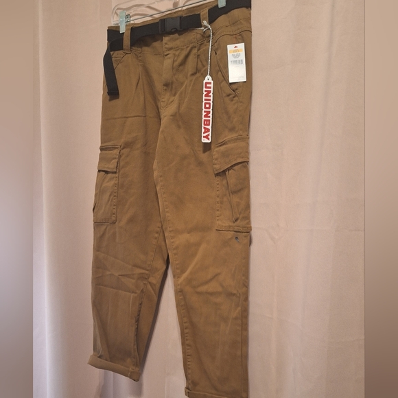 NWT Juniors' Unionbay Jordana Belted Cargo Pants - Picture 3 of 7